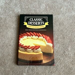 Classic Desserts Maker Recipes Cookbook Eagle Brand Borden Vintage 1984 EUC